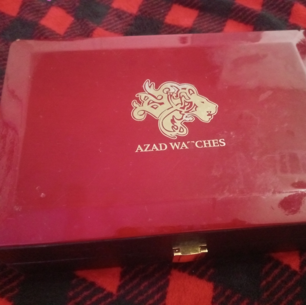 Azad box